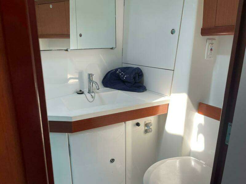 Rob Roy 46ft Beneteau Yacht For Sale