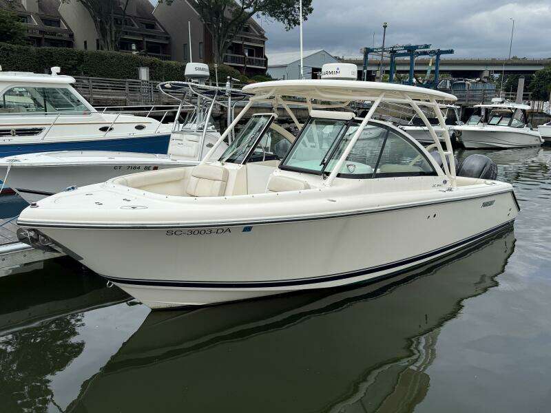 26ft Pursuit Yacht For Sale