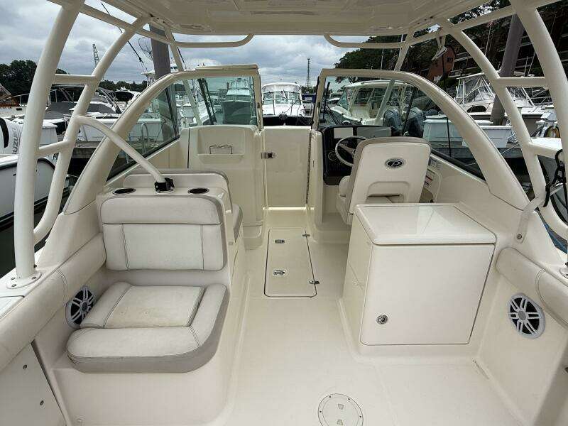 26ft Pursuit Yacht For Sale