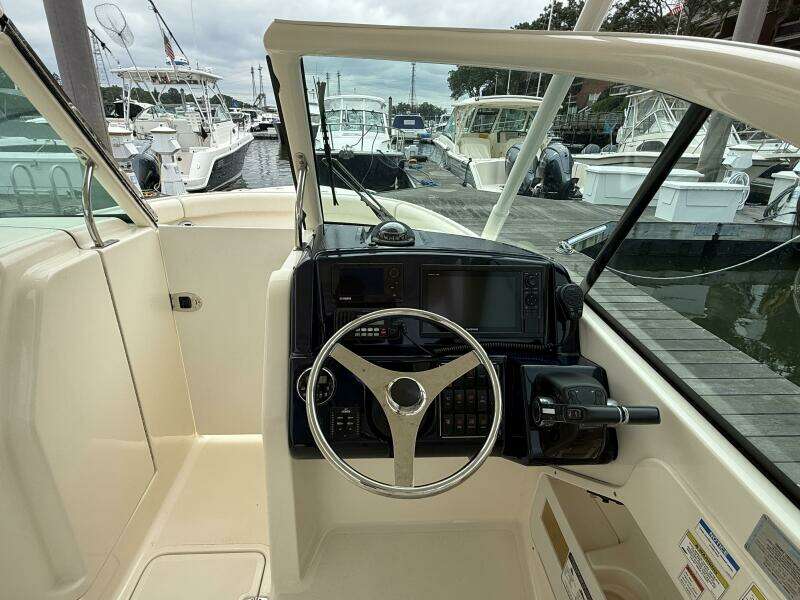 26ft Pursuit Yacht For Sale