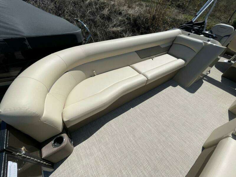 22ft Crest Yacht For Sale