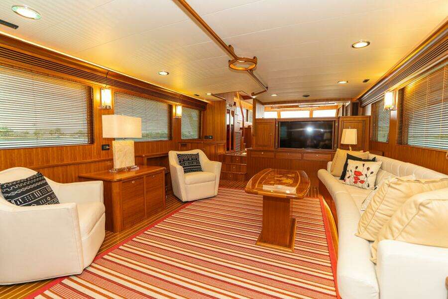 Salon Facing Port Forward
