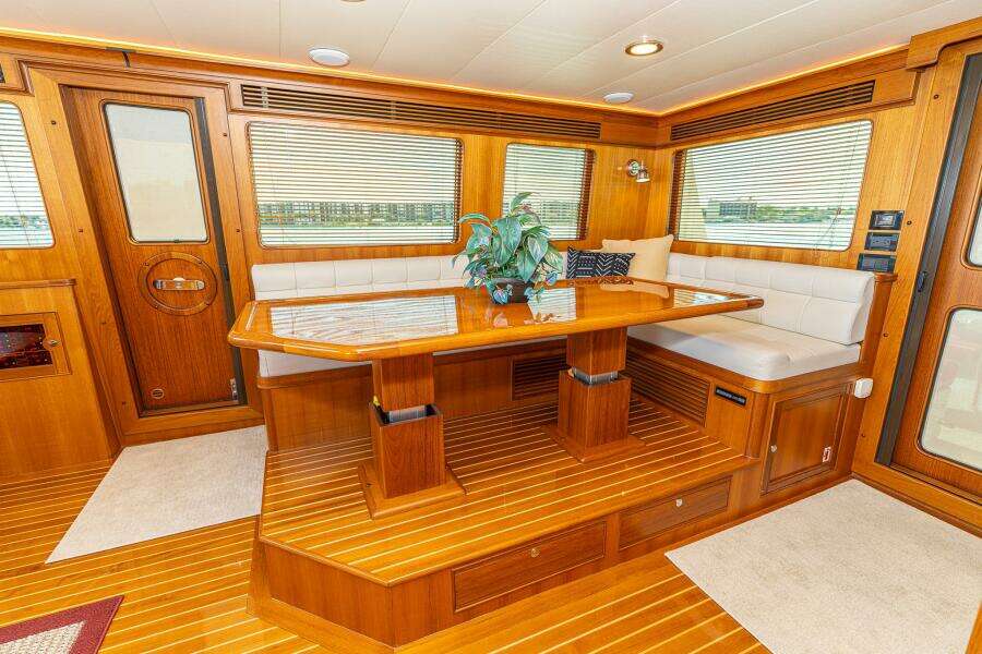  Command Bridge Dining