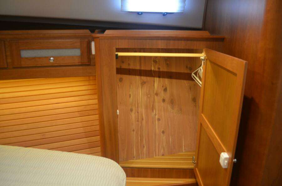 Bow Hanging Closet