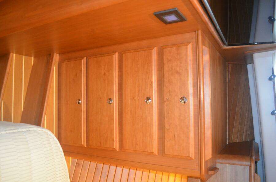 Bow SR Drawers