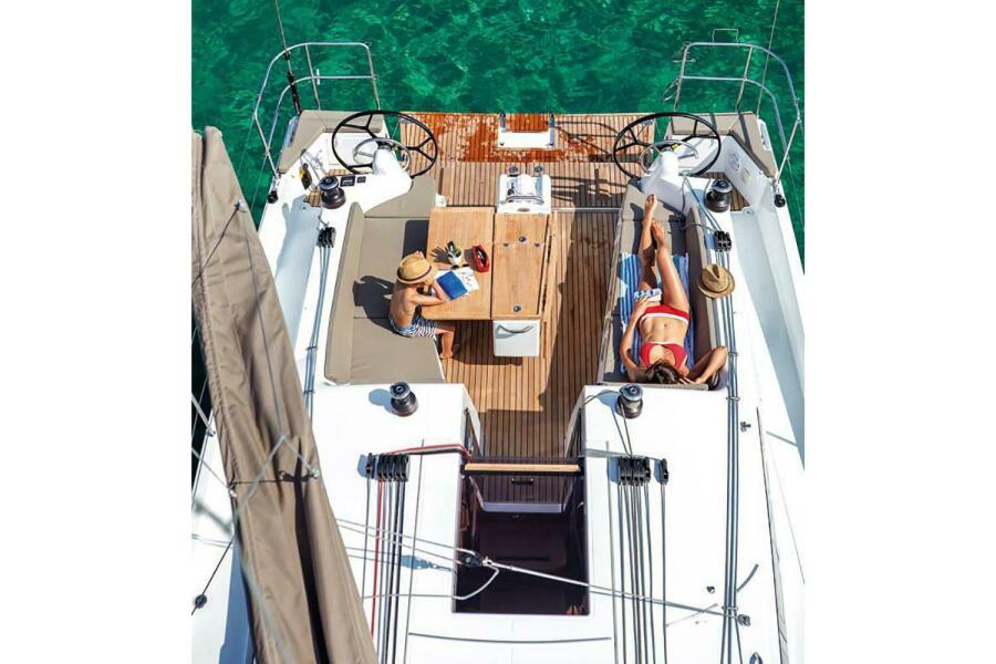40' 2020 Jeanneau Sun Odyssey 410