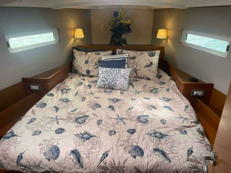 2020 Sun Odyssey 410