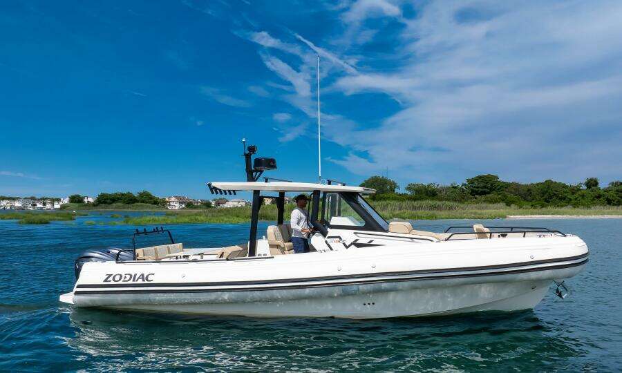 33ft Zodiac Yacht For Sale