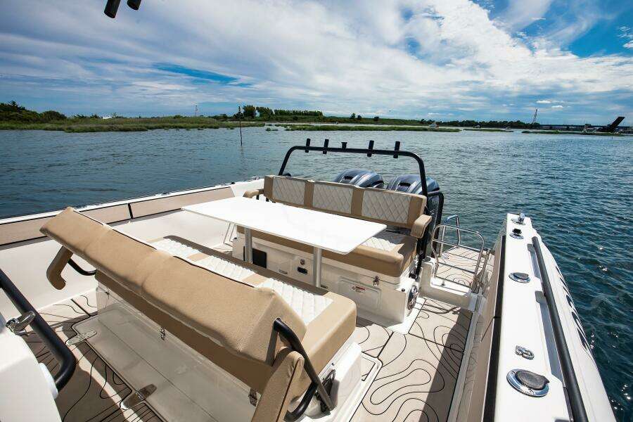 33ft Zodiac Yacht For Sale