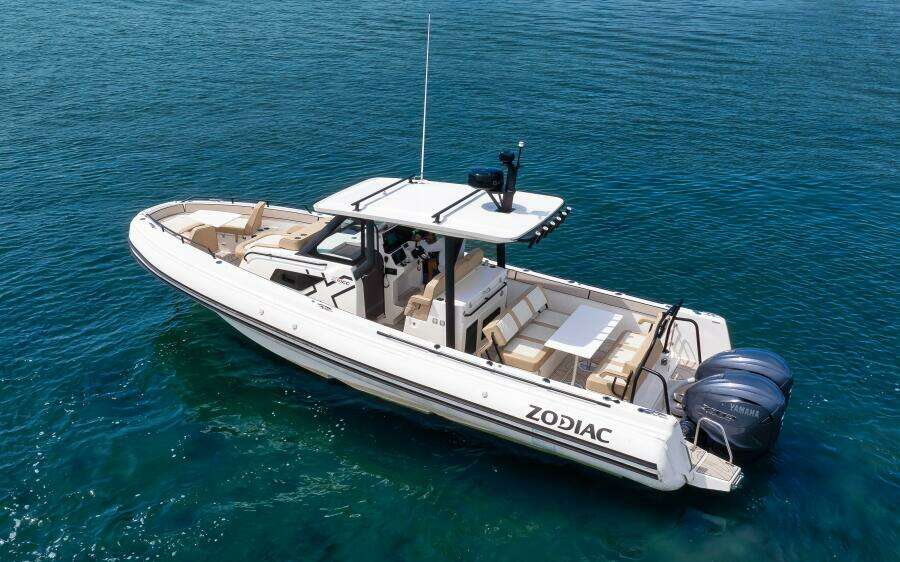33ft Zodiac Yacht For Sale