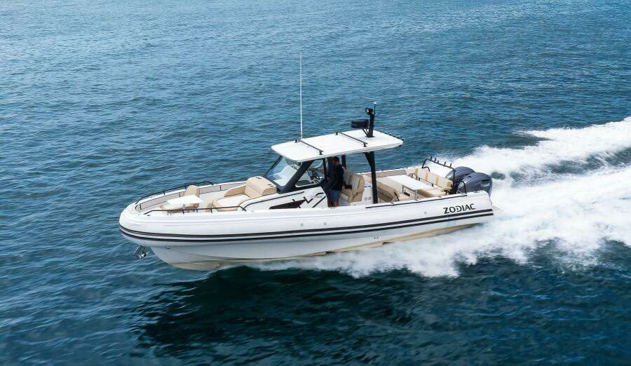 33ft Zodiac Yacht For Sale