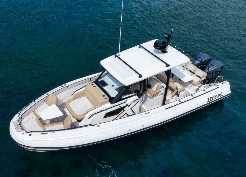 33ft Zodiac Yacht For Sale