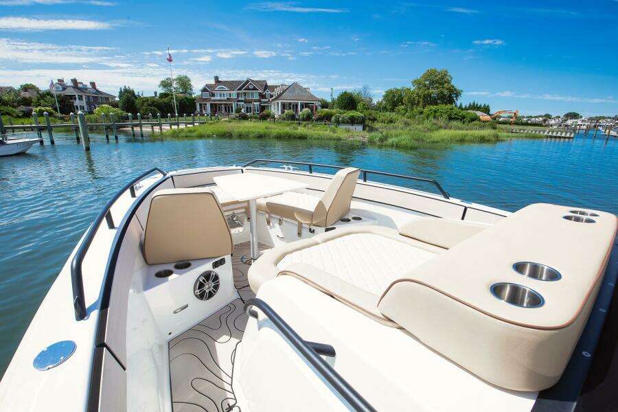 33ft Zodiac Yacht For Sale