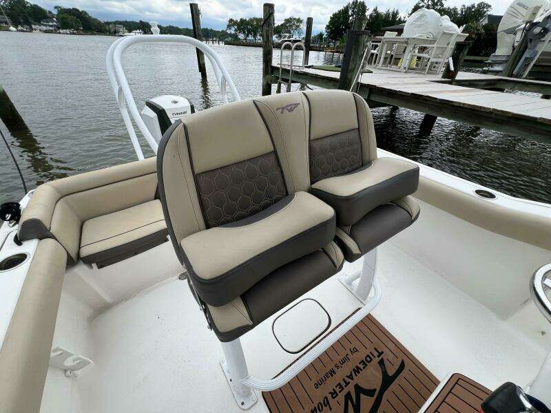 23ft Tidewater Yacht For Sale