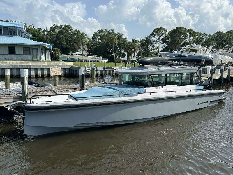 37ft Axopar Yacht For Sale
