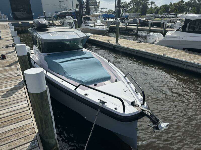 37ft Axopar Yacht For Sale