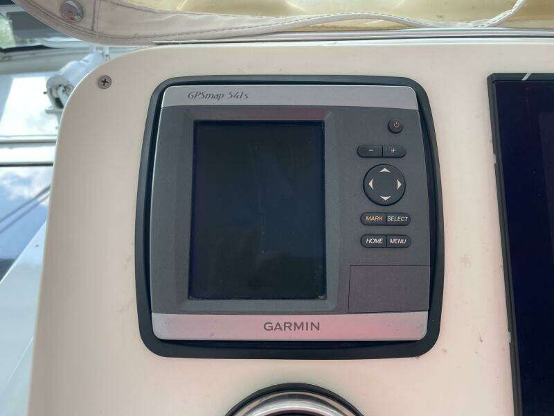 No Worries 39ft Hatteras Yacht For Sale