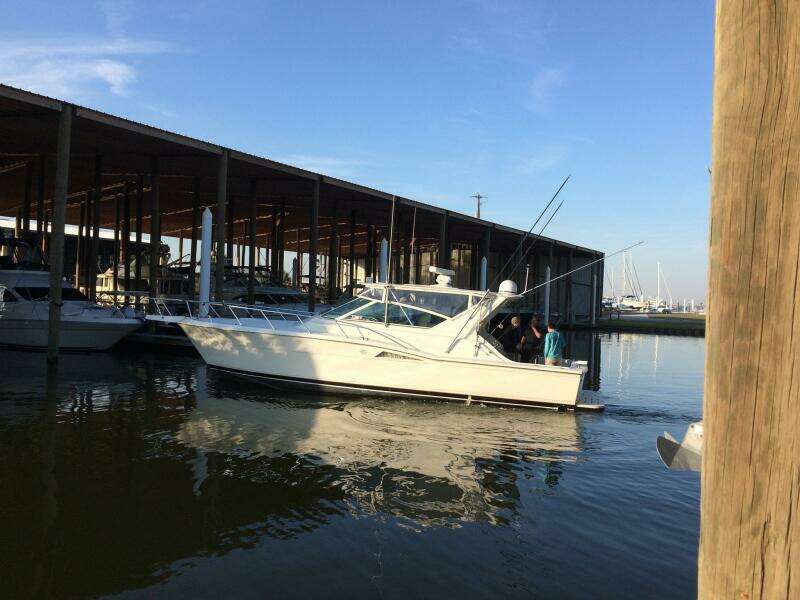 No Worries 39ft Hatteras Yacht For Sale