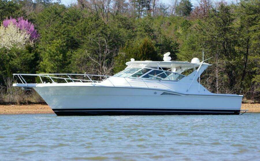 No Worries 39ft Hatteras Yacht For Sale