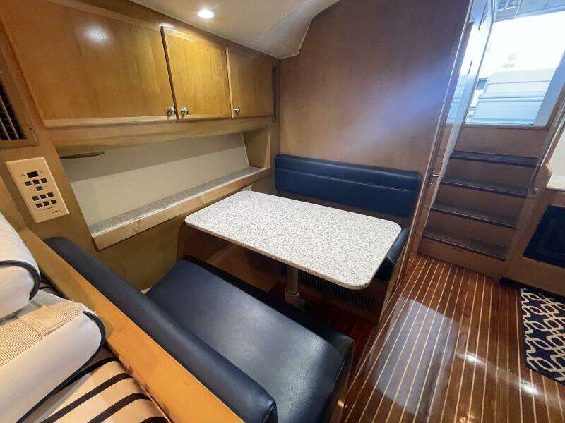 No Worries 39ft Hatteras Yacht For Sale