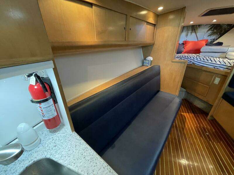 No Worries 39ft Hatteras Yacht For Sale