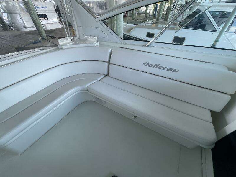 No Worries 39ft Hatteras Yacht For Sale