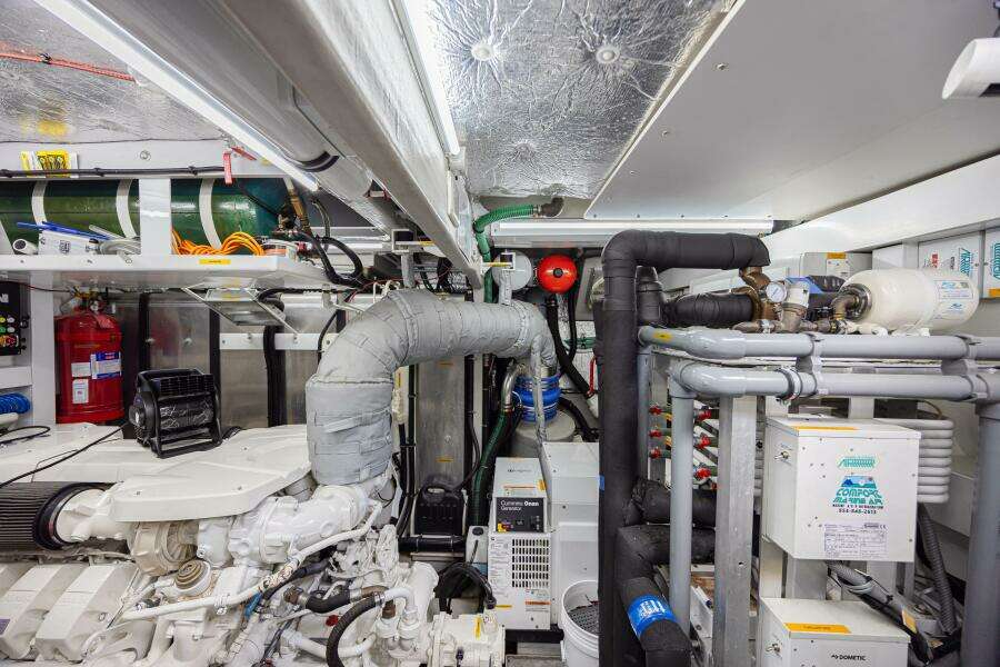 Dirty Dawg 75ft Sunseeker Yacht For Sale