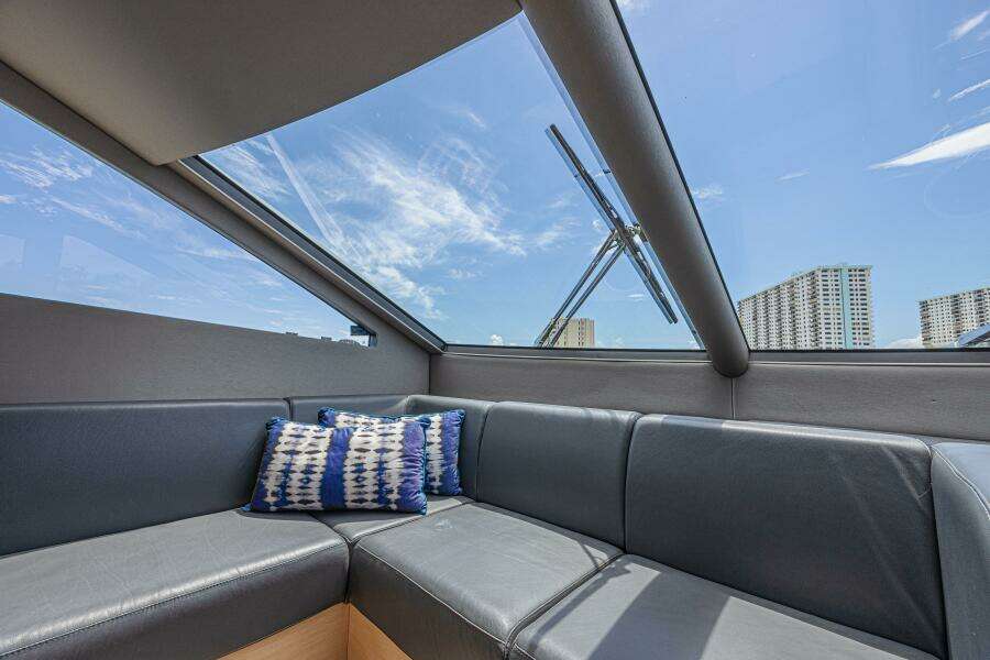 Dirty Dawg 75ft Sunseeker Yacht For Sale