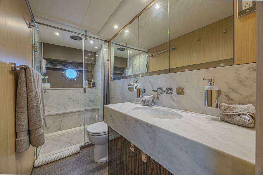 Dirty Dawg 75ft Sunseeker Yacht For Sale