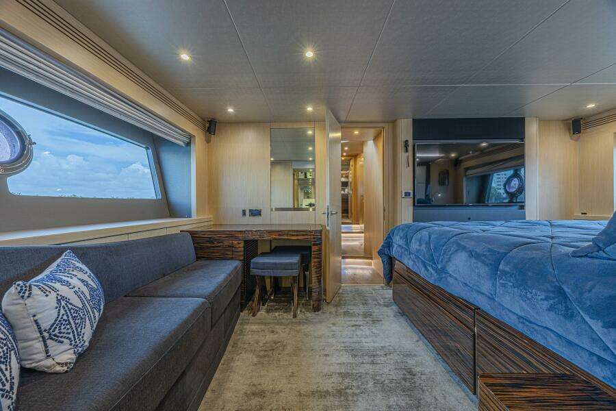 Dirty Dawg 75ft Sunseeker Yacht For Sale