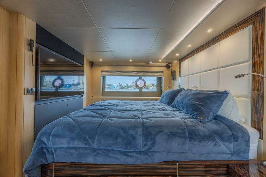 Dirty Dawg 75ft Sunseeker Yacht For Sale