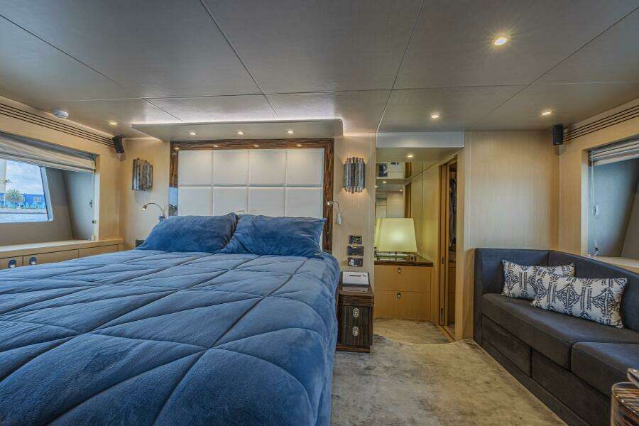 Dirty Dawg 75ft Sunseeker Yacht For Sale