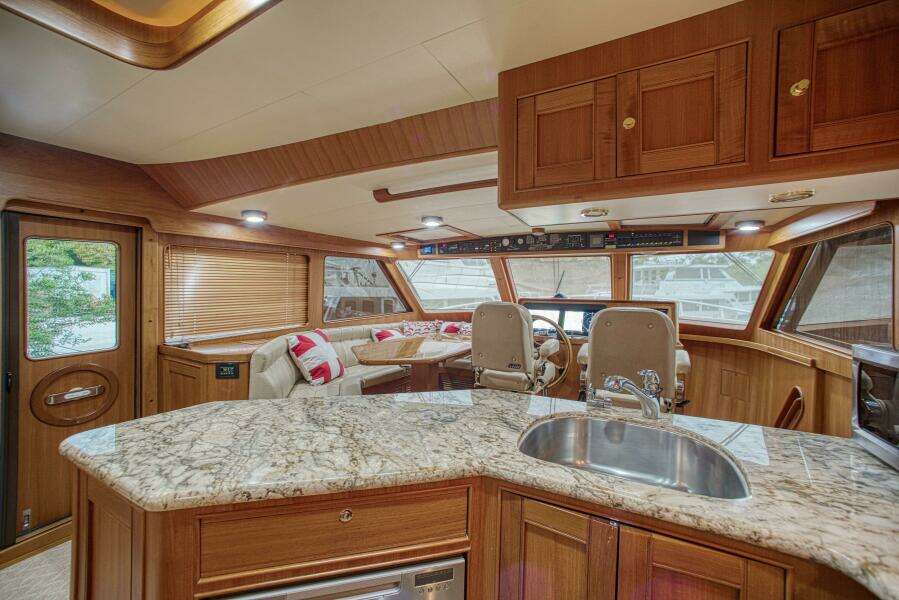 RODE RUNNER II 70ft Marlow Yacht For Sale