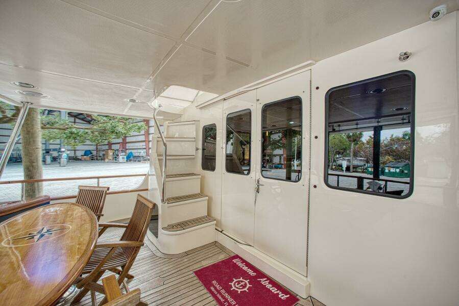 RODE RUNNER II 70ft Marlow Yacht For Sale