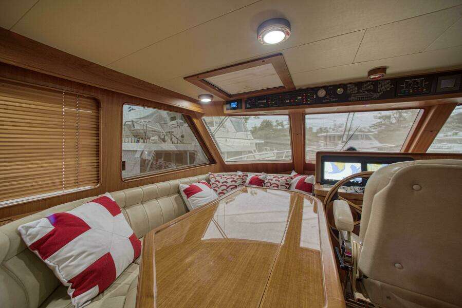 RODE RUNNER II 70ft Marlow Yacht For Sale