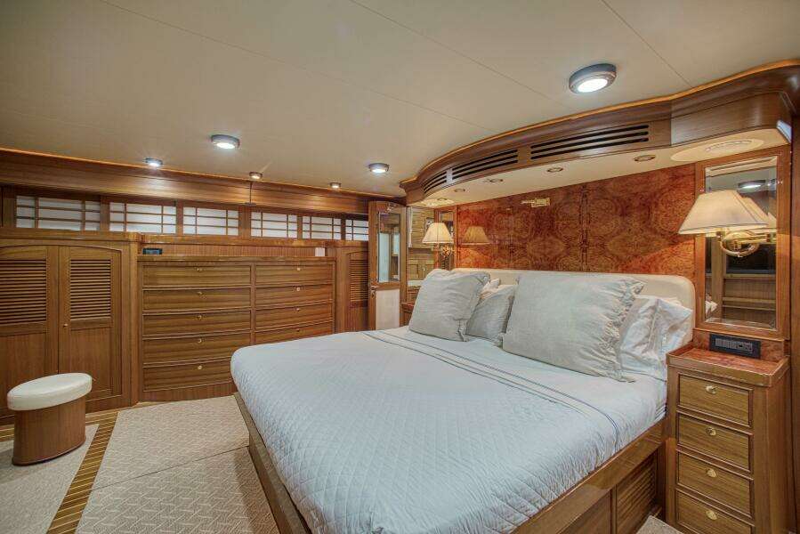 RODE RUNNER II 70ft Marlow Yacht For Sale