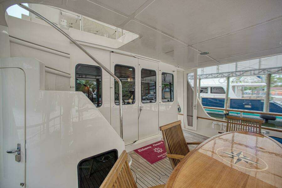 RODE RUNNER II 70ft Marlow Yacht For Sale