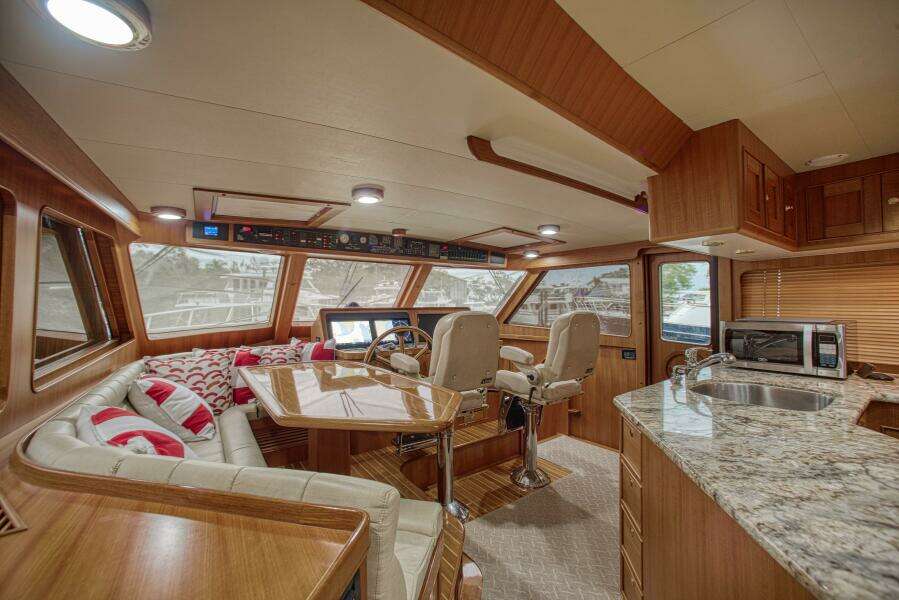 RODE RUNNER II 70ft Marlow Yacht For Sale