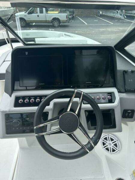 25ft Cobalt Yacht For Sale