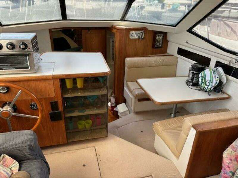 35ft Carver Yacht For Sale