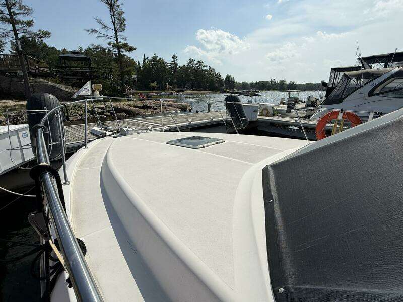 35ft Carver Yacht For Sale