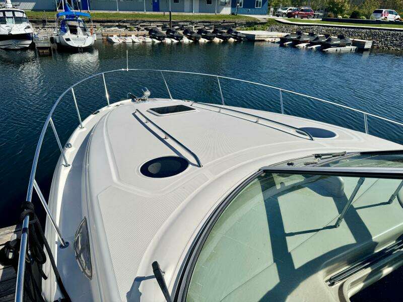 32ft Sea Ray Yacht For Sale