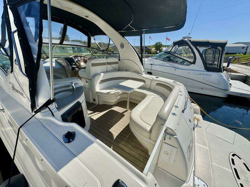 32ft Sea Ray Yacht For Sale