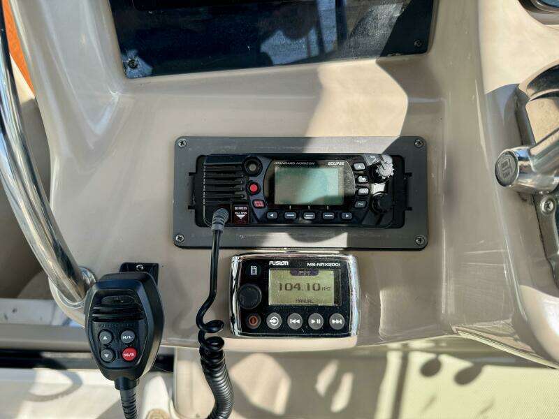 32ft Sea Ray Yacht For Sale