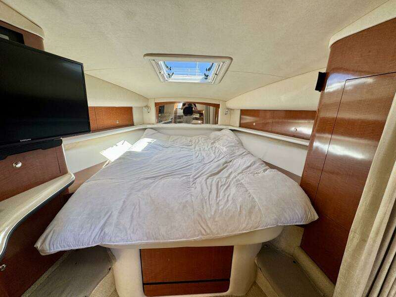 32ft Sea Ray Yacht For Sale