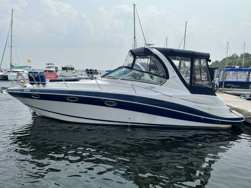 Gillyweed 31ft Four Winns Yacht For Sale