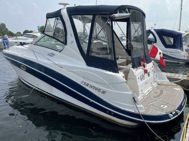 Gillyweed 31ft Four Winns Yacht For Sale