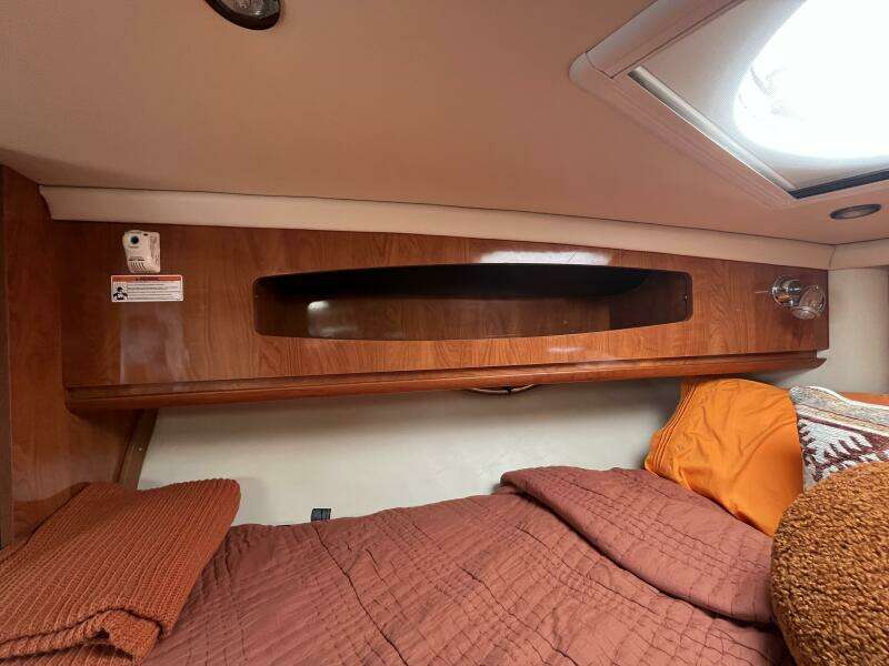 Gillyweed 31ft Four Winns Yacht For Sale