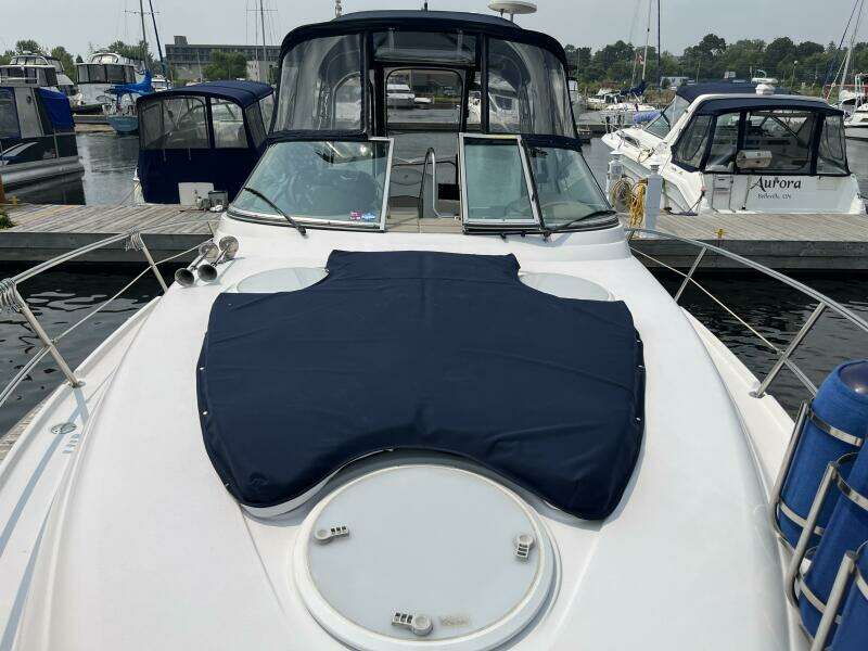 Gillyweed 31ft Four Winns Yacht For Sale