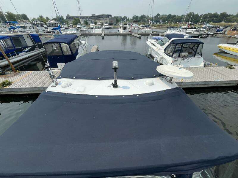 Gillyweed 31ft Four Winns Yacht For Sale